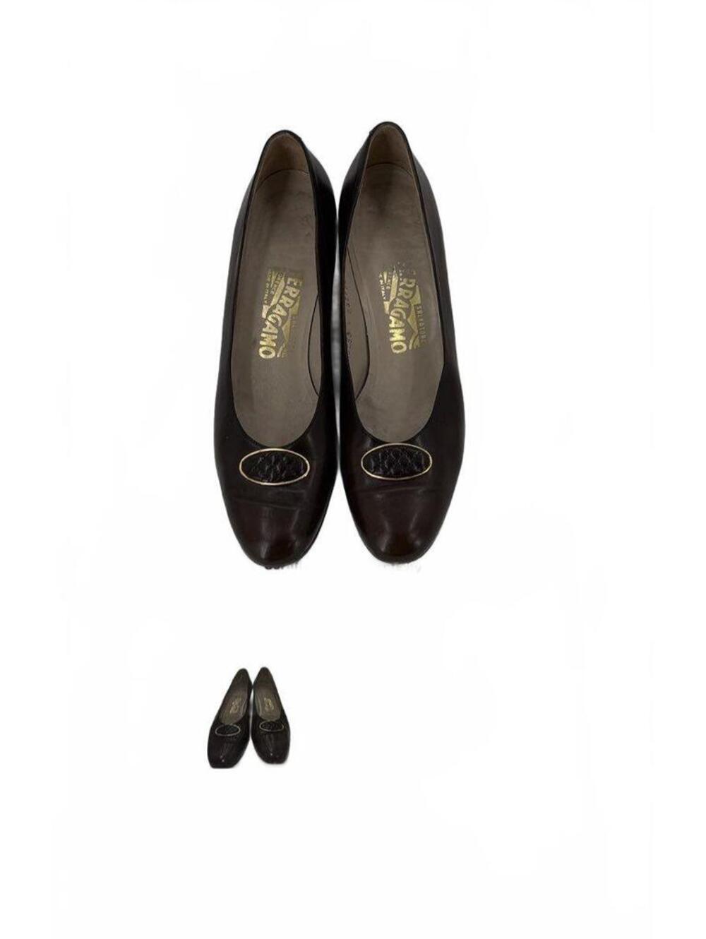 Vintage 90s Salvatore Ferragamo Brown Leather Block Heel Pumps Size 9 AA COA